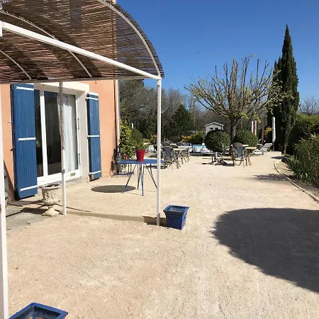 D'hèlène 3* Crestet