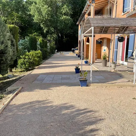 D'hèlène 3* Crestet