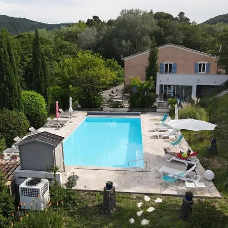 Hotel D'hèlène Crestet